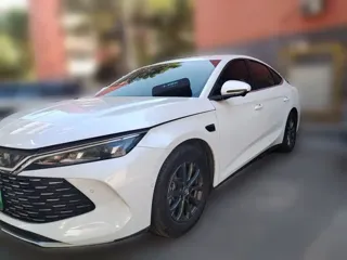 BYD Qin 2025 купить из Китая, цена 2 561 000 ₽ — Suifenhe Auto