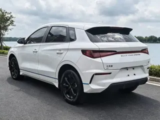BYD e2 2022 купить из Китая, цена 1 112 000 ₽ — Suifenhe Auto