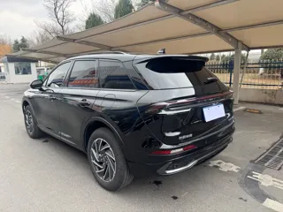 Lincoln Corsair 2024 купить из Китая, цена 4 350 000 ₽ — Suifenhe Auto