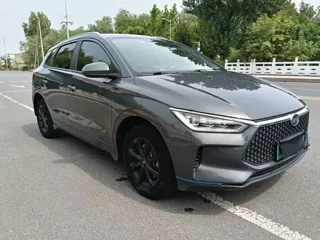 BYD e2 2020 купить из Китая, цена 933 000 ₽ — Suifenhe Auto