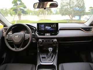Toyota Wildlander 2024 купить из Китая, цена 3 788 000 ₽ — Suifenhe Auto