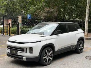 Geely ICON 2024 купить из Китая, цена 2 582 000 ₽ — Suifenhe Auto