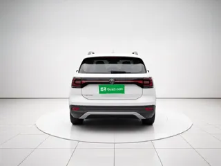 Volkswagen Tacqua 2021 купить из Китая, цена 1 607 000 ₽ — Suifenhe Auto