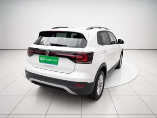 Volkswagen Tacqua 2021 купить из Китая, цена 1 607 000 ₽ — Suifenhe Auto