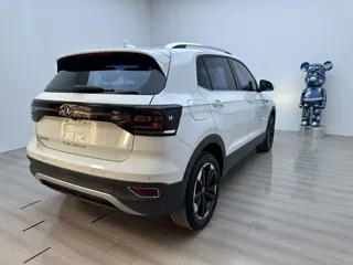 Volkswagen Tacqua 2023 купить из Китая, цена 1 849 000 ₽ — Suifenhe Auto