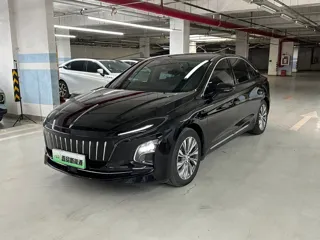 Hongqi E-QM5 2024 купить из Китая, цена 1 765 000 ₽ — Suifenhe Auto