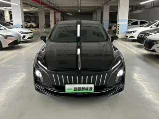 Hongqi E-QM5 2024 купить из Китая, цена 1 765 000 ₽ — Suifenhe Auto