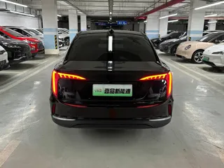 Hongqi E-QM5 2024 купить из Китая, цена 1 765 000 ₽ — Suifenhe Auto