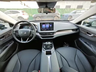 Hongqi E-QM5 2024 купить из Китая, цена 1 765 000 ₽ — Suifenhe Auto