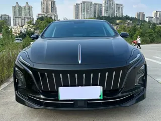 Hongqi E-QM5 2023 купить из Китая, цена 3 039 000 ₽ — Suifenhe Auto