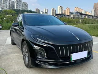 Hongqi E-QM5 2023 купить из Китая, цена 3 039 000 ₽ — Suifenhe Auto