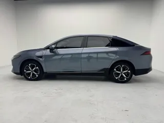 XPeng P5 2022 купить из Китая, цена 3 232 000 ₽ — Suifenhe Auto