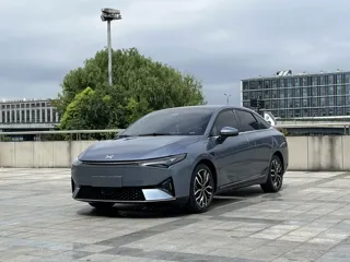 XPeng P5 2023 купить из Китая, цена 3 356 000 ₽ — Suifenhe Auto