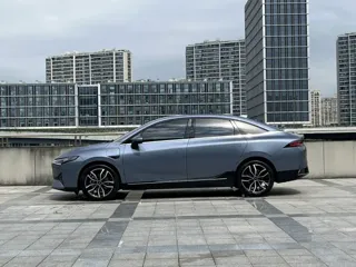 XPeng P5 2023 купить из Китая, цена 3 356 000 ₽ — Suifenhe Auto