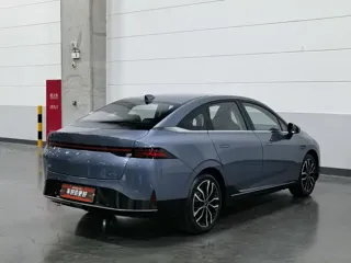 XPeng P5 2023 купить из Китая, цена 3 119 000 ₽ — Suifenhe Auto