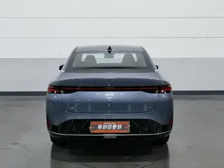 XPeng P5 2023 купить из Китая, цена 3 119 000 ₽ — Suifenhe Auto
