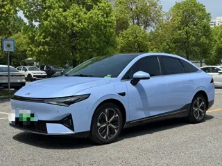 XPeng P5 2022 купить из Китая, цена 3 214 000 ₽ — Suifenhe Auto