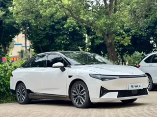 XPeng P5 2023 купить из Китая, цена 3 174 000 ₽ — Suifenhe Auto