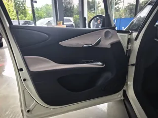 BYD Dolphin 2023 купить из Китая, цена 1 512 000 ₽ — Suifenhe Auto