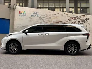 Toyota SIENNA 2025 купить из Китая, цена 7 972 000 ₽ — Suifenhe Auto