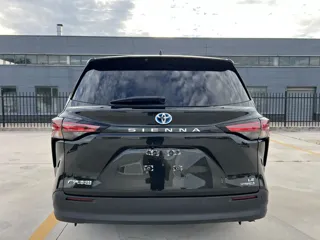 Toyota SIENNA 2024 купить из Китая, цена 7 006 000 ₽ — Suifenhe Auto