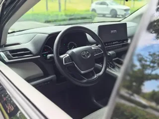 Toyota SIENNA 2025 купить из Китая, цена 7 297 000 ₽ — Suifenhe Auto