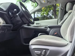 Toyota SIENNA 2025 купить из Китая, цена 7 297 000 ₽ — Suifenhe Auto