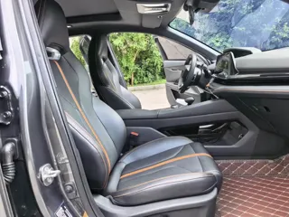 Changan UNI-V 2024 купить из Китая, цена 2 320 000 ₽ — Suifenhe Auto