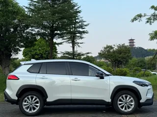 Toyota Corolla Cross 2026 купить из Китая, цена 3 346 000 ₽ — Suifenhe Auto