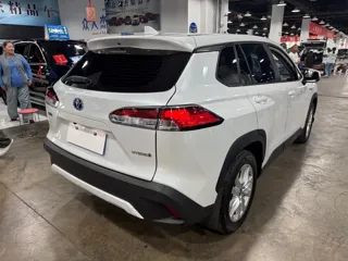 Toyota Corolla Cross 2024 купить из Китая, цена 3 165 000 ₽ — Suifenhe Auto