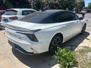 Hongqi H6 2024 купить из Китая, цена 3 328 000 ₽ — Suifenhe Auto