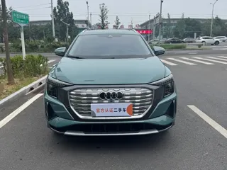 Audi Q5 e-tron 2023 купить из Китая, цена 5 225 000 ₽ — Suifenhe Auto