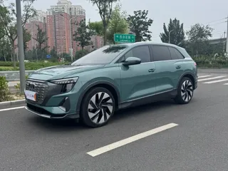 Audi Q5 e-tron 2023 купить из Китая, цена 5 225 000 ₽ — Suifenhe Auto