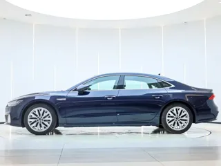 Audi A7L 2024 купить из Китая, цена 5 405 000 ₽ — Suifenhe Auto
