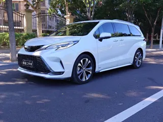 Toyota Granvia 2024