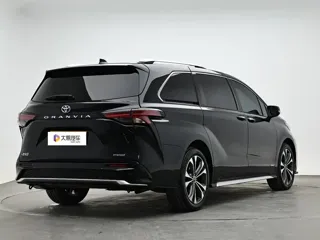 Toyota Granvia 2024 купить из Китая, цена 7 446 000 ₽ — Suifenhe Auto