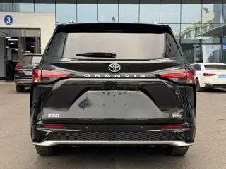Toyota Granvia 2025 купить из Китая, цена 6 914 000 ₽ — Suifenhe Auto