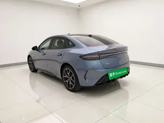 BYD Seal 2025 купить из Китая, цена 4 422 000 ₽ — Suifenhe Auto