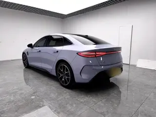 BYD Seal 2025 купить из Китая, цена 4 540 000 ₽ — Suifenhe Auto