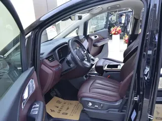 Hongqi HQ9 2024 купить из Китая, цена 4 862 000 ₽ — Suifenhe Auto