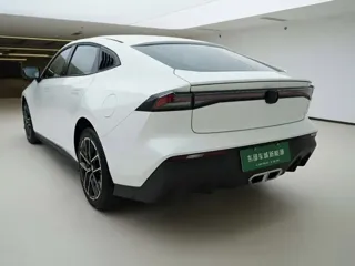 Changan UNI-V iDD 2024 купить из Китая, цена 2 802 000 ₽ — Suifenhe Auto