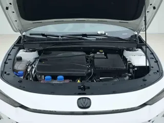 Changan UNI-V iDD 2024 купить из Китая, цена 2 802 000 ₽ — Suifenhe Auto