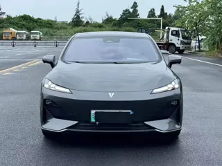 Deepal SL03 2023 купить из Китая, цена 3 483 000 ₽ — Suifenhe Auto