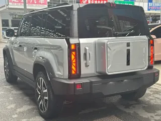 iCAR 03 2024 купить из Китая, цена 3 242 000 ₽ — Suifenhe Auto