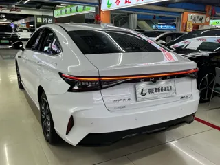 Chery Fengyun A8 2024 купить из Китая, цена 2 721 000 ₽ — Suifenhe Auto