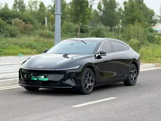 Changan Qiyuan A07 2024 купить из Китая, цена 3 160 000 ₽ — Suifenhe Auto