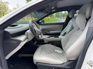 Changan Qiyuan A07 2024 купить из Китая, цена 2 391 000 ₽ — Suifenhe Auto