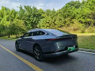 Changan Qiyuan A07 2024 купить из Китая, цена 3 023 000 ₽ — Suifenhe Auto