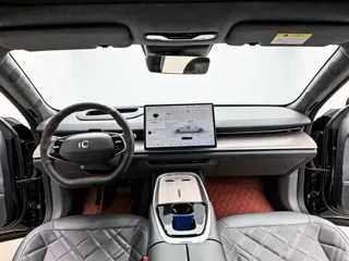 Changan Qiyuan A07 2024 купить из Китая, цена 2 950 000 ₽ — Suifenhe Auto