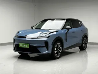 Lynk & Co 08 EM-P 2025